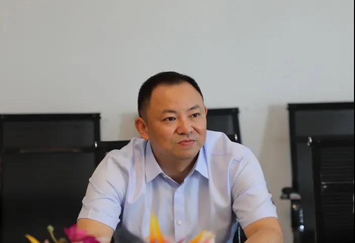 吴江区人民政府副区长季恒义调研龙腾国际