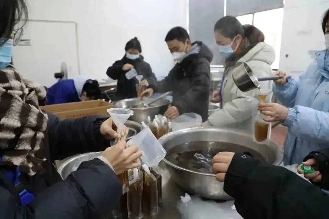 防疫有“方”丨龙腾发放免费防疫中药汤包