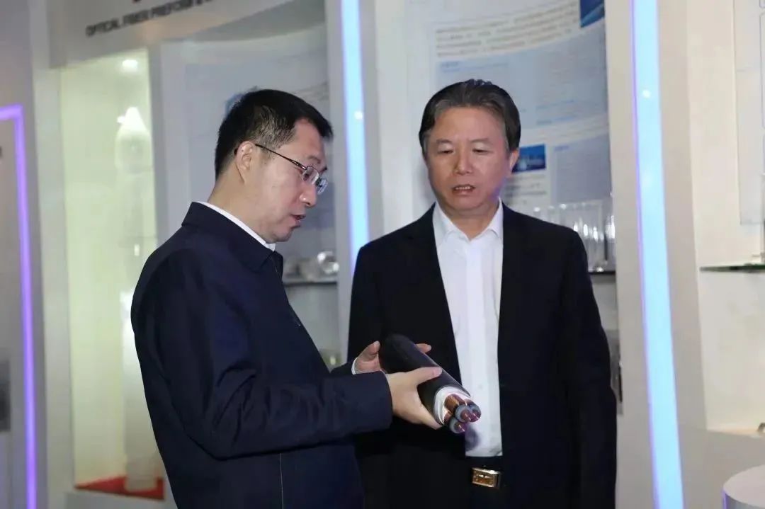 倾听心声、护航发展|苏州市委副书记、市长吴庆文一行走访调研龙腾国际 倾听心声、护航发展|苏州市委副书记、市长吴庆文一行走访调研龙腾国际
