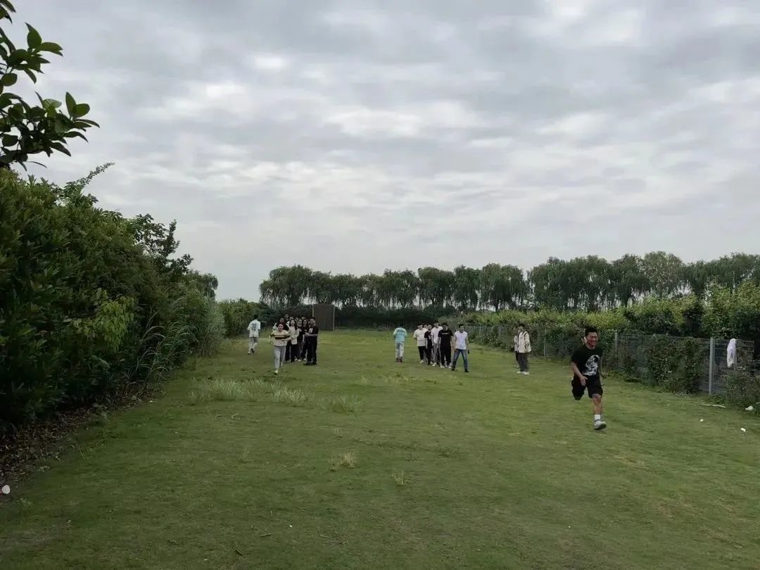 共青春·团相聚龙腾国际团委举办青年员工拓展联谊活动