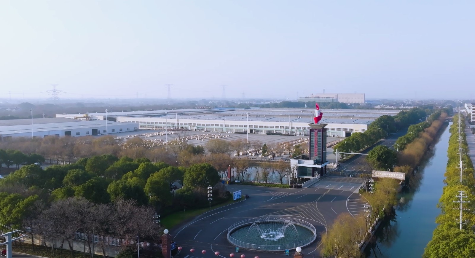 双喜临门!龙腾国际上榜2025苏州民营企业100强、2025苏州民营企业研发投入100家名单! 双喜临门!龙腾国际上榜2025苏州民营企业100强、2025苏州民营企业研发投入100家名单!